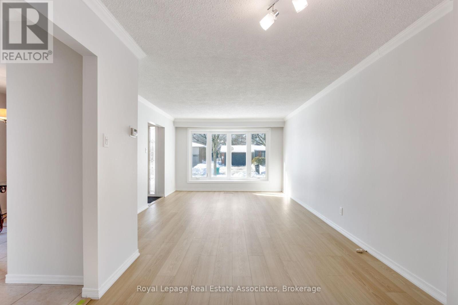 958 Fletcher Valley Crescent, Mississauga, ON - Indoor Photo Showing Other Room