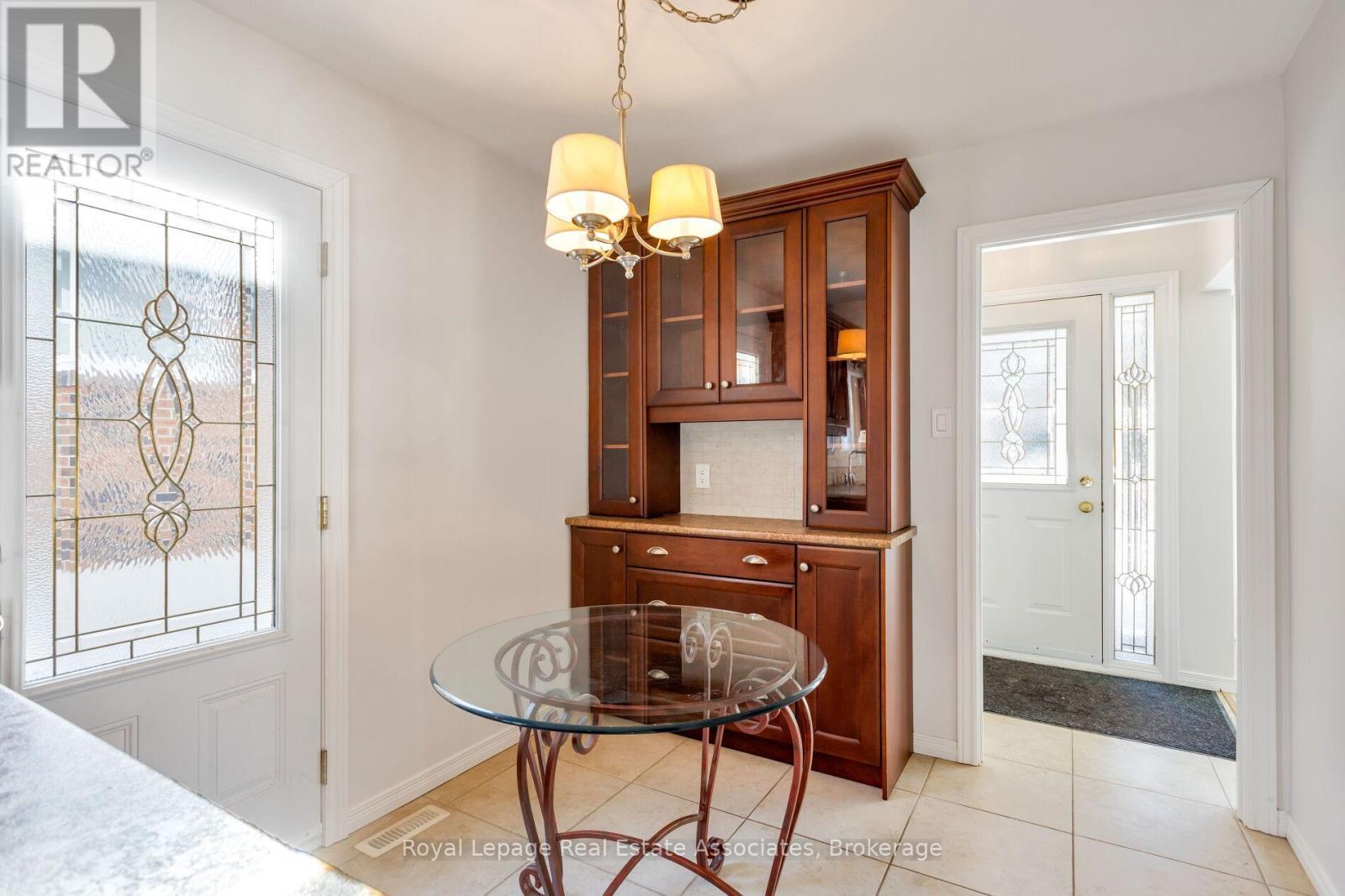 958 Fletcher Valley Crescent, Mississauga, ON - Indoor Photo Showing Other Room