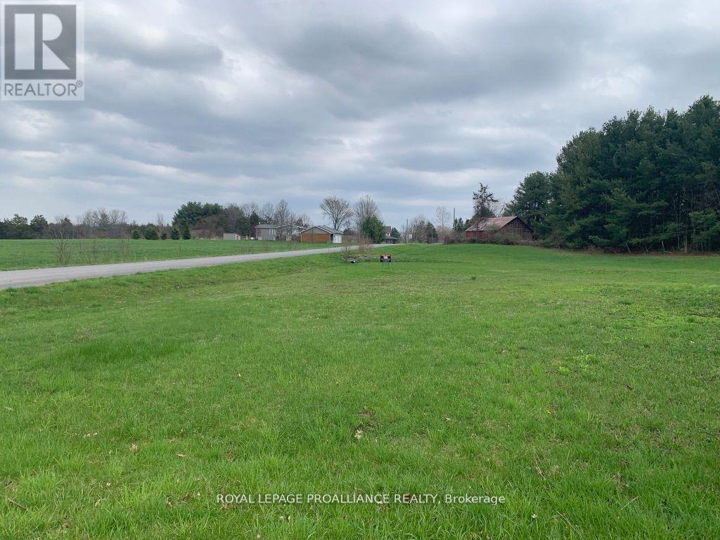 489 Prinyers Cove Crescent, Prince Edward County (North Marysburg Ward), ON