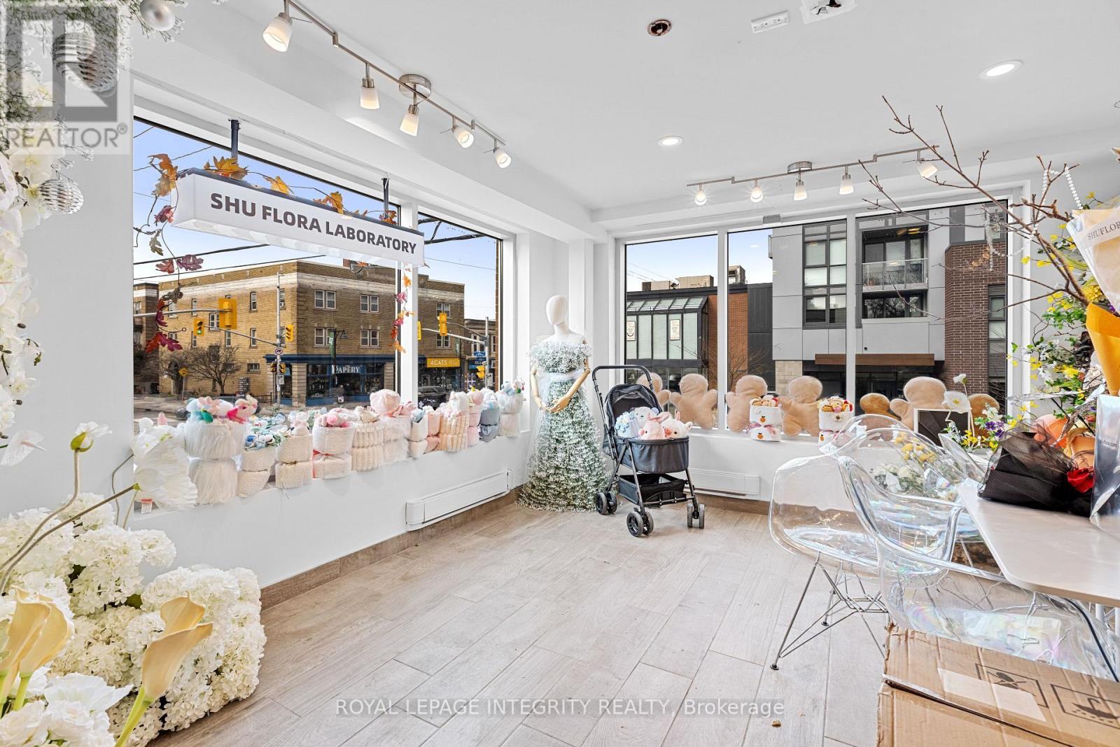 851 Bank Street, Ottawa, ON