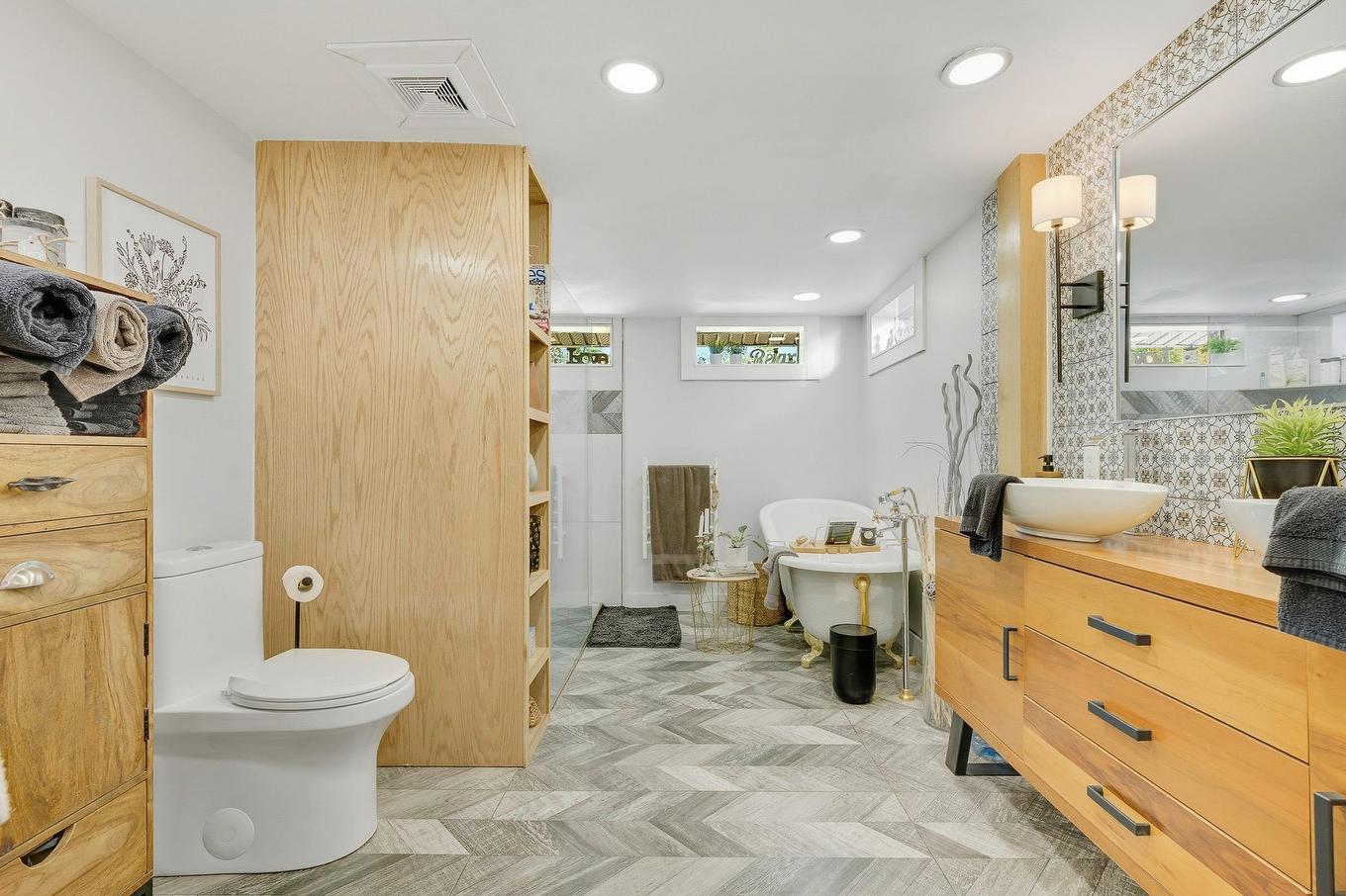 Salle de bains - 1730 Ch. Du 9E-Rang, Sainte-Lucie-Des-Laurentides, QC - Indoor Photo Showing Bathroom