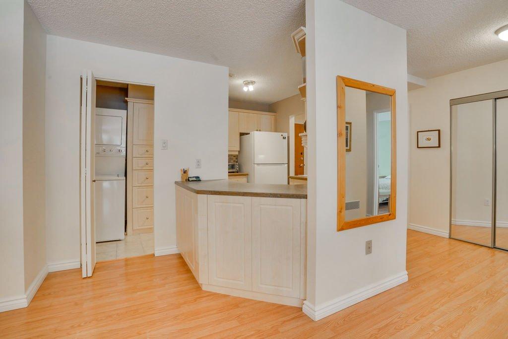 Kitchen - 104-50 Rue Dussault, Gatineau (Hull), QC - Indoor Photo Showing Kitchen