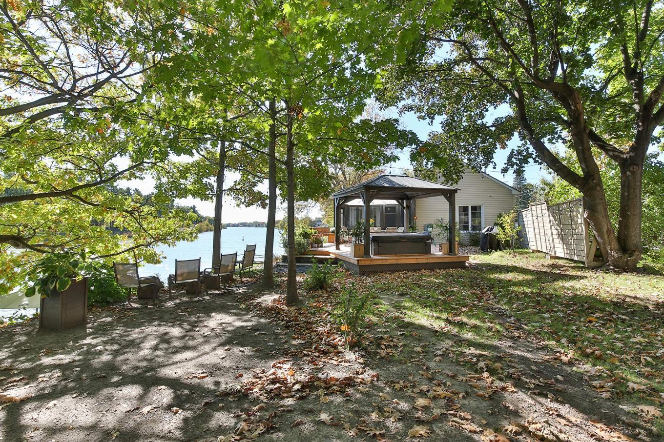 Backyard - 357 Rue Jean-Talon, Saint-Jean-Sur-Richelieu, QC - Outdoor