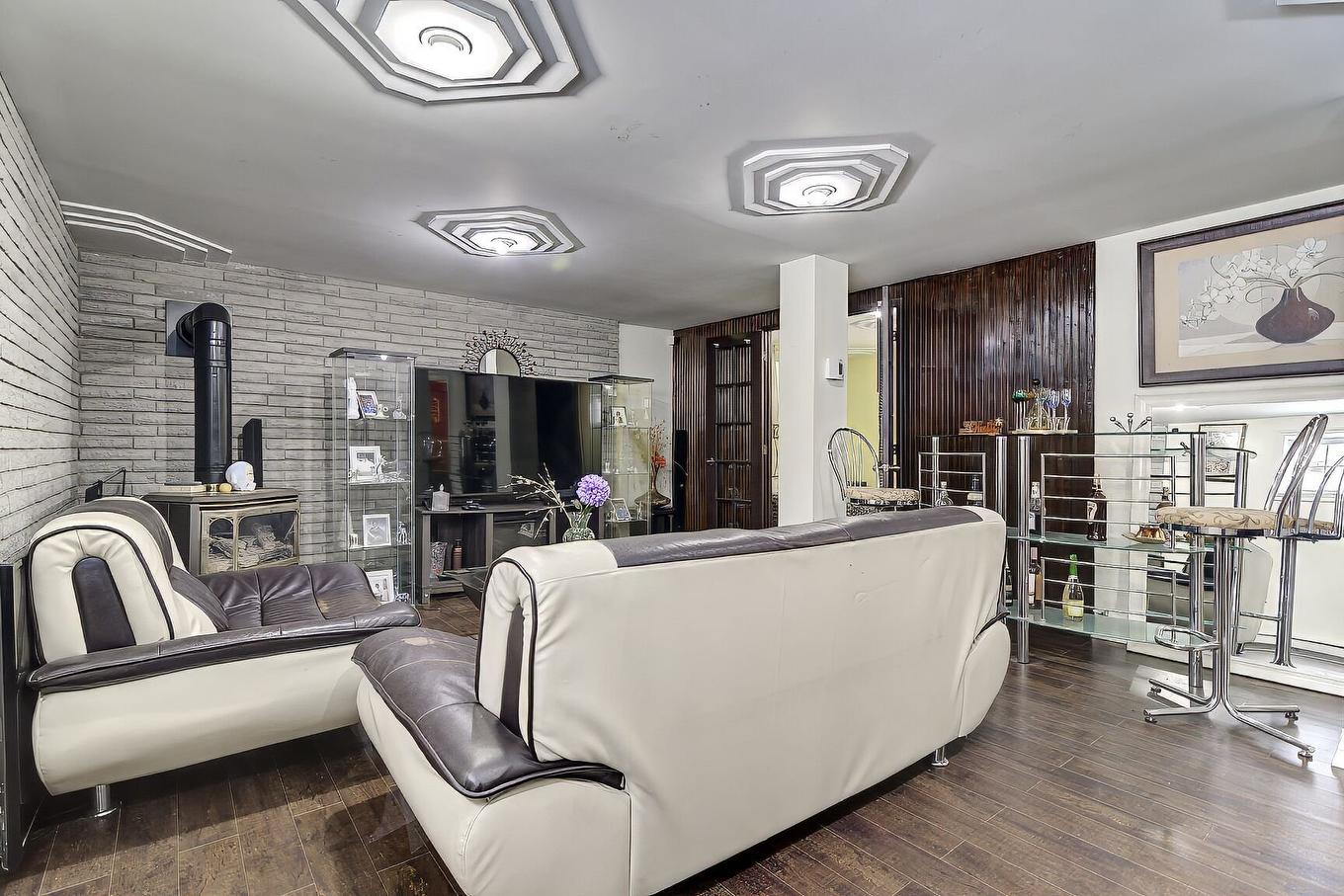 Family room - 3261 Rue Du Lilas, Terrebonne (La Plaine), QC - Indoor With Fireplace