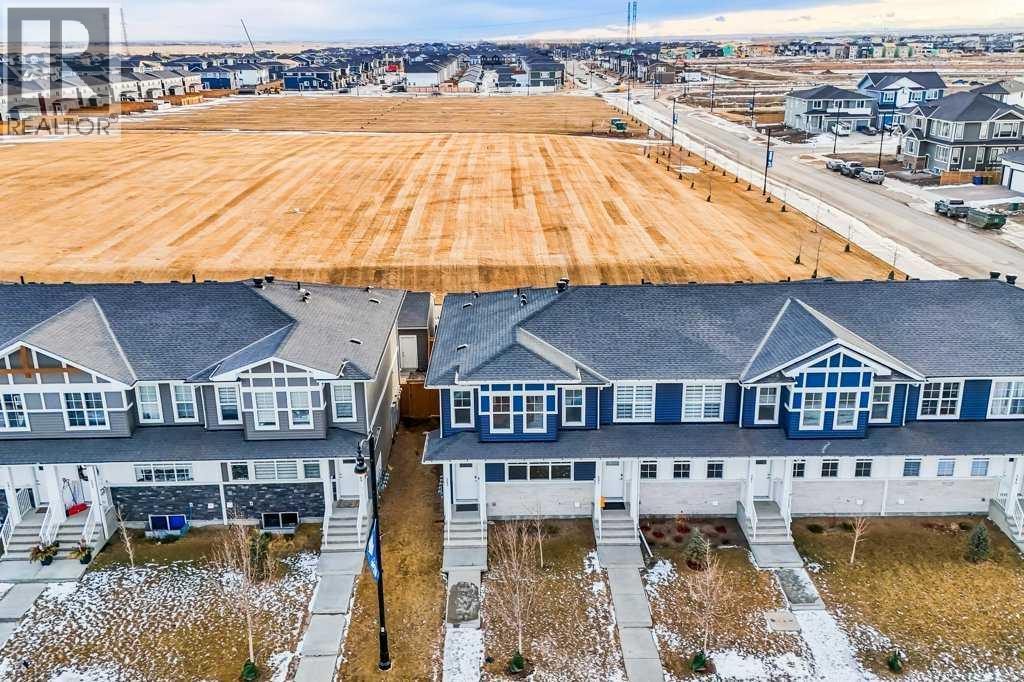 293 Dawson Way, Chestermere, AB - Outdoor