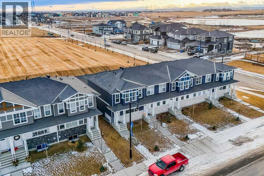 293 Dawson Way, Chestermere, AB - Outdoor