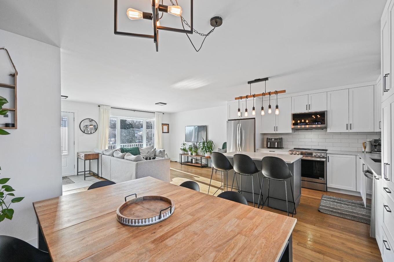 Overall view - 175 Allée Des Cigales, Saint-Jean-Sur-Richelieu, QC - Indoor Photo Showing Kitchen