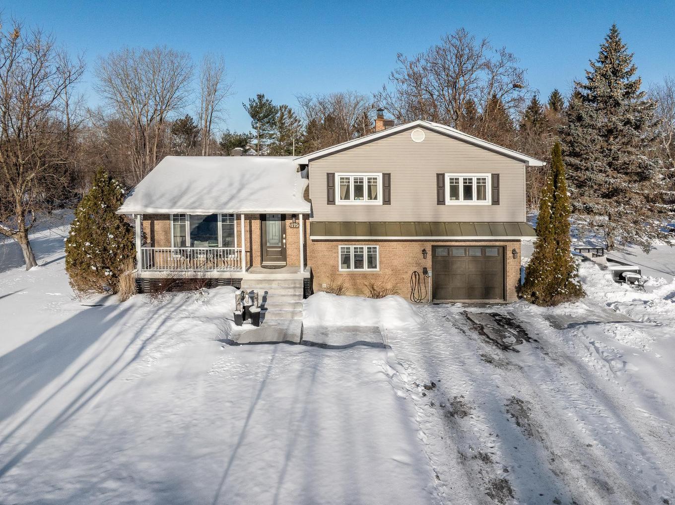 Aerial photo - 175 Allée Des Cigales, Saint-Jean-Sur-Richelieu, QC - Outdoor With Facade