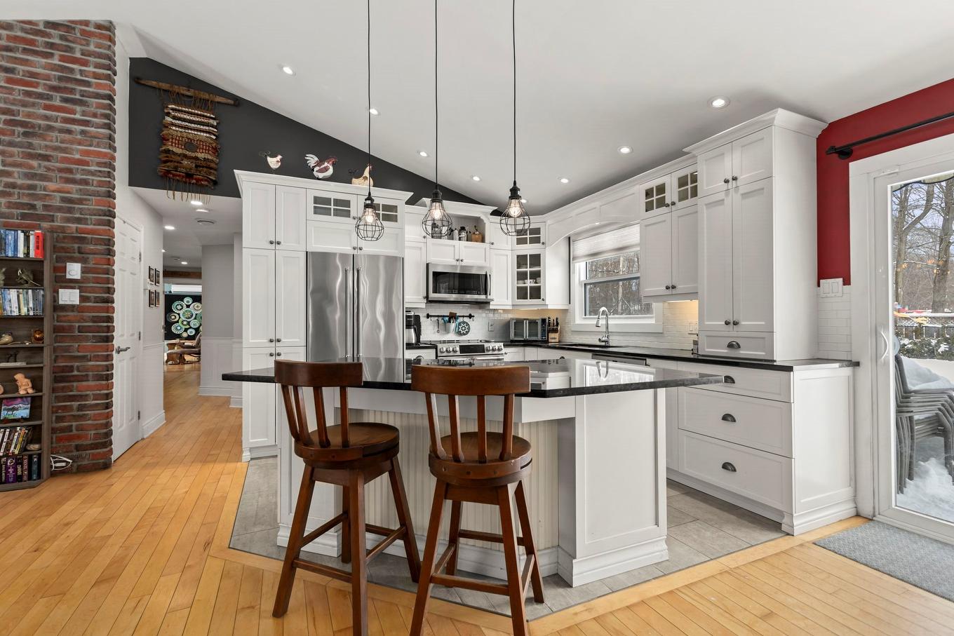 Kitchen - 1002 Mtée St-Robert, Saint-Lazare, QC - Indoor