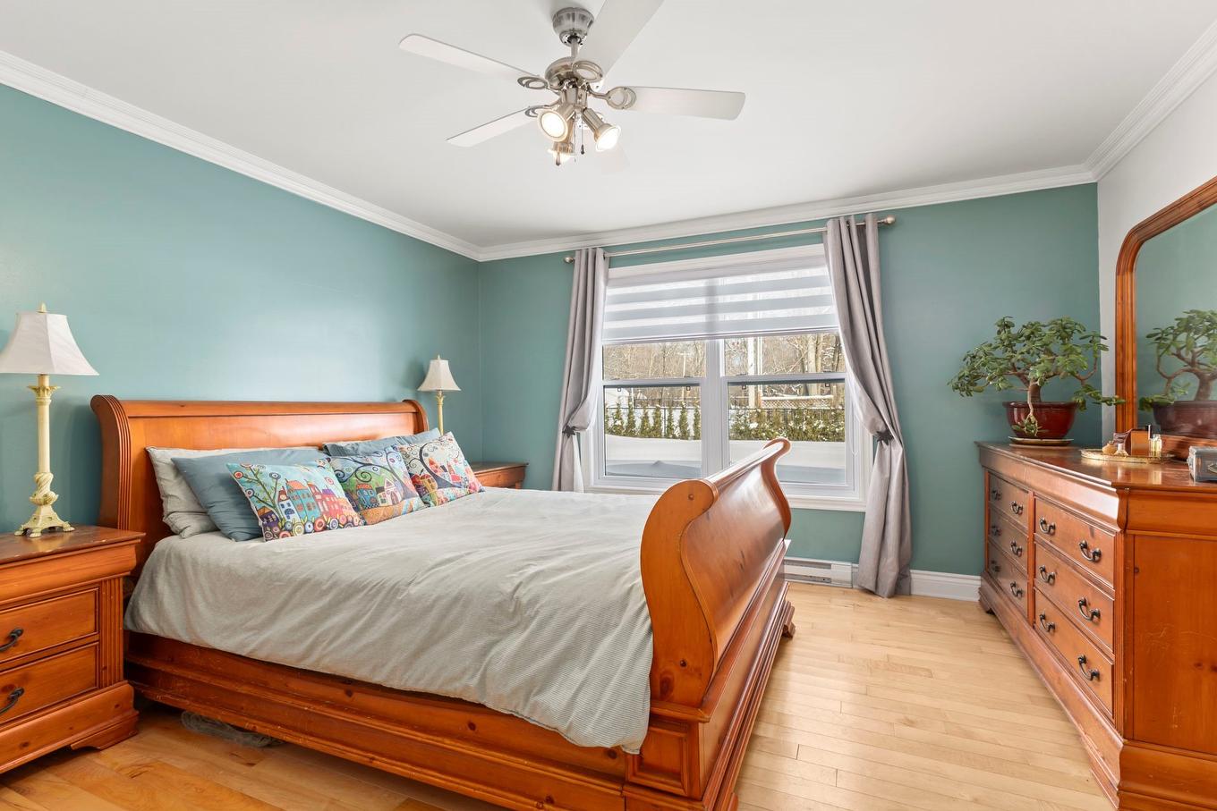 Primary bedroom - 1002 Mtée St-Robert, Saint-Lazare, QC - Indoor Photo Showing Bedroom