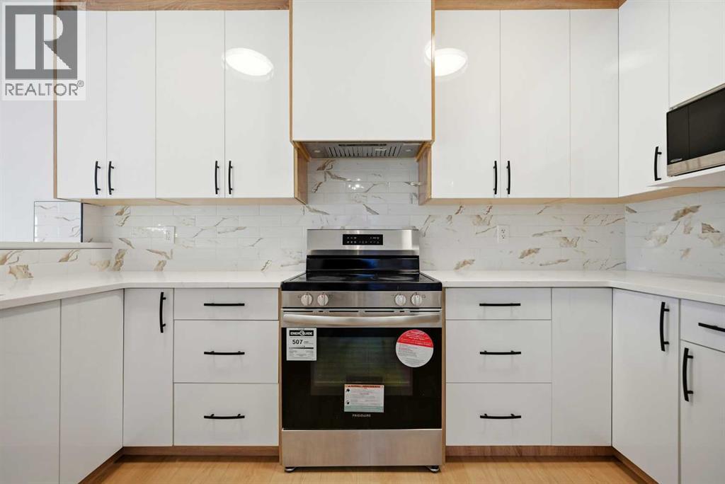 81 Saddlemont Road Ne, Calgary, AB - Indoor Photo Showing Kitchen