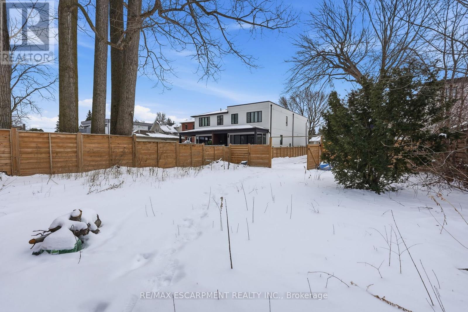 43 Broadview Avenue, Mississauga, ON - Outdoor