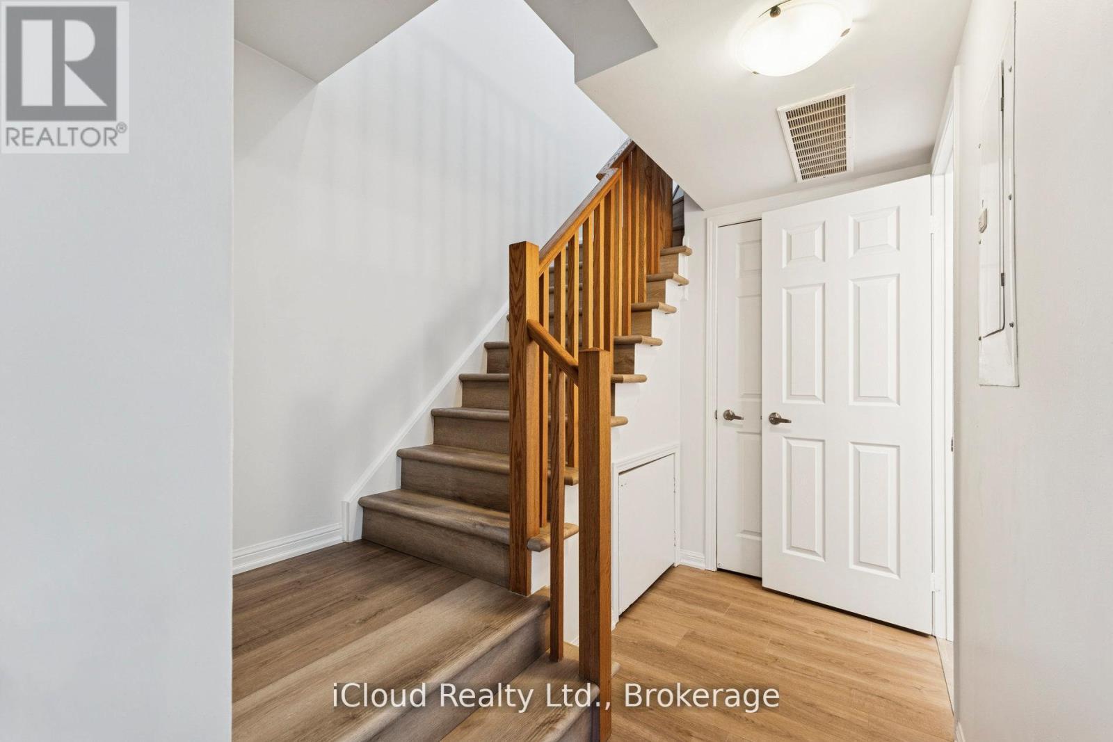 193 - 250 Sunny Meadow Boulevard, Brampton, ON - Indoor Photo Showing Other Room