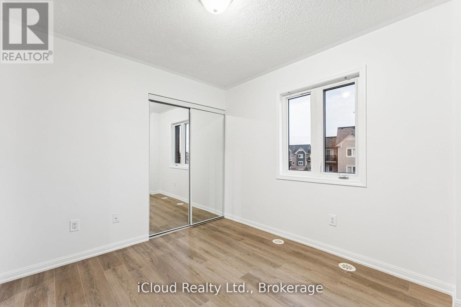 193 - 250 Sunny Meadow Boulevard, Brampton, ON - Indoor Photo Showing Other Room