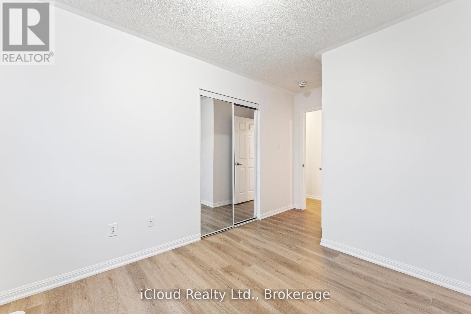 193 - 250 Sunny Meadow Boulevard, Brampton, ON - Indoor Photo Showing Other Room