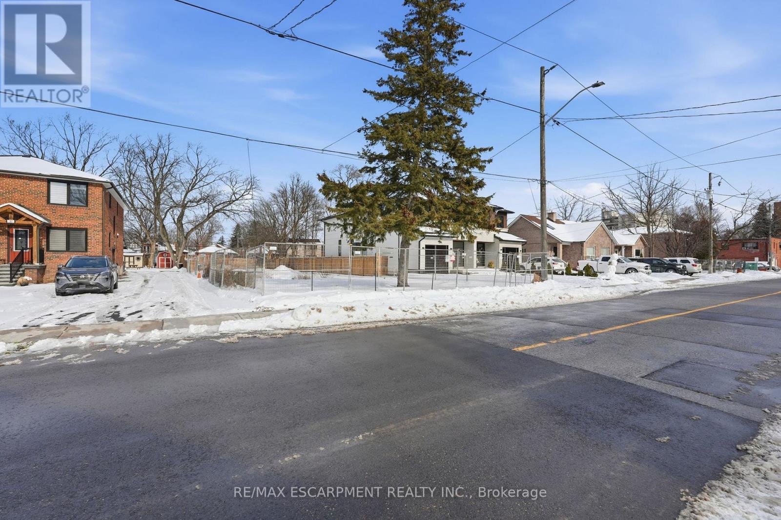 19 Broadview Avenue, Mississauga, ON