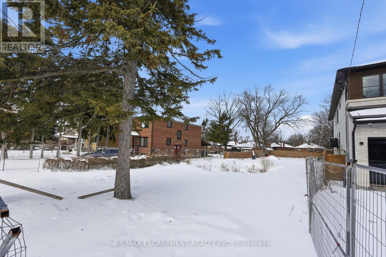 19 Broadview Avenue, Mississauga, ON