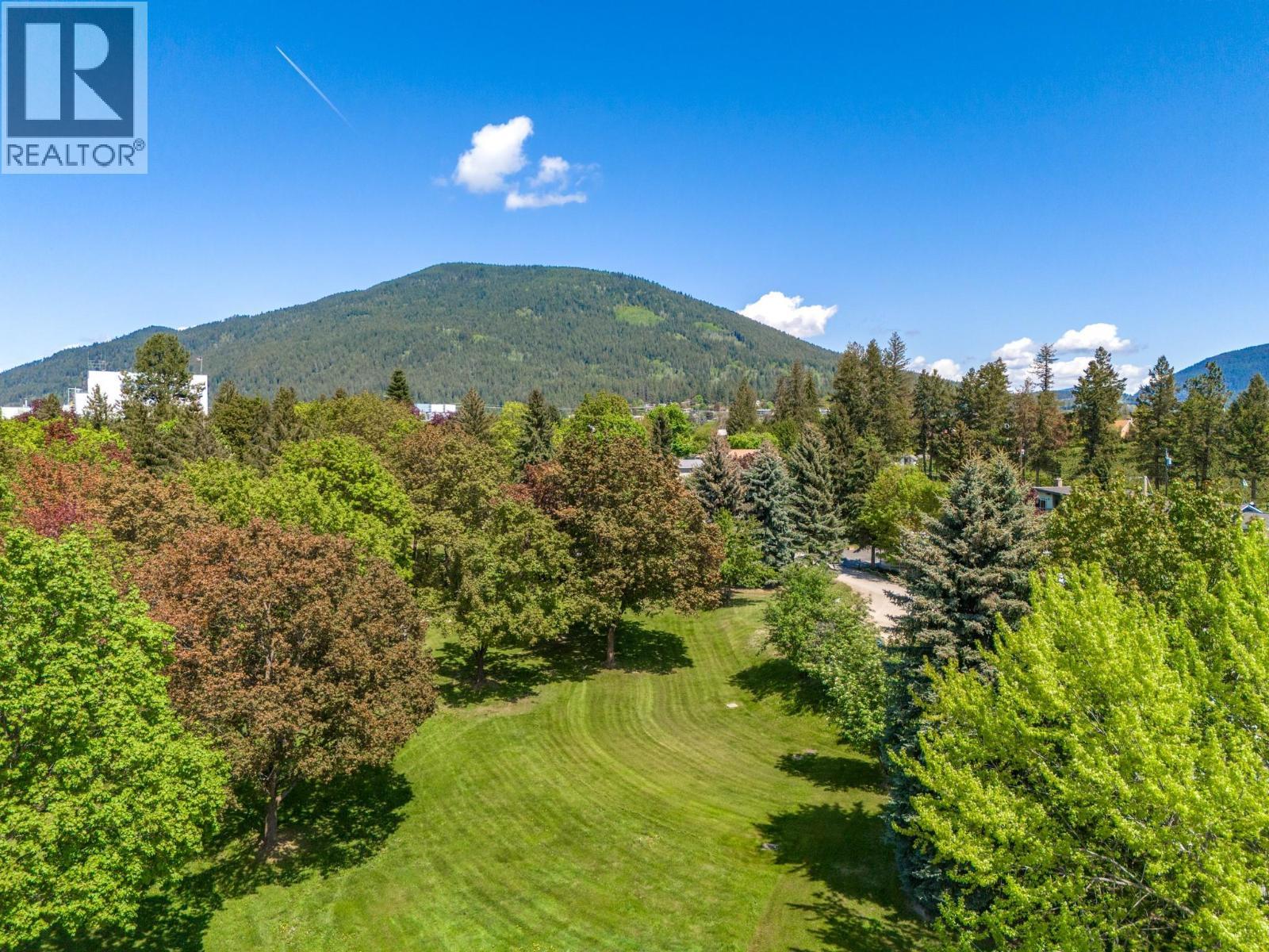 Green space in the park - 1421 Erickson Road Unit# 21, Creston, BC