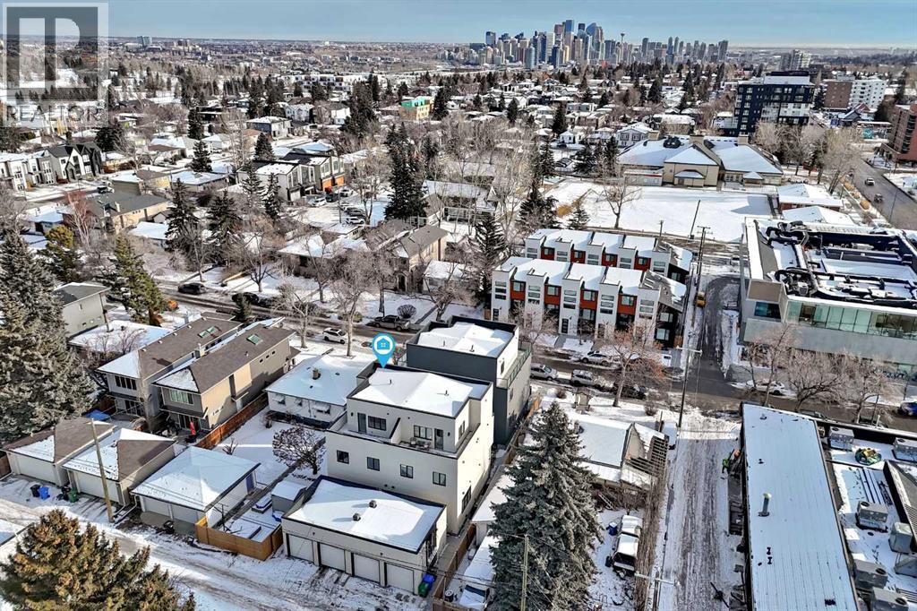 1729 31 Street Sw, Calgary, AB - Outdoor With View