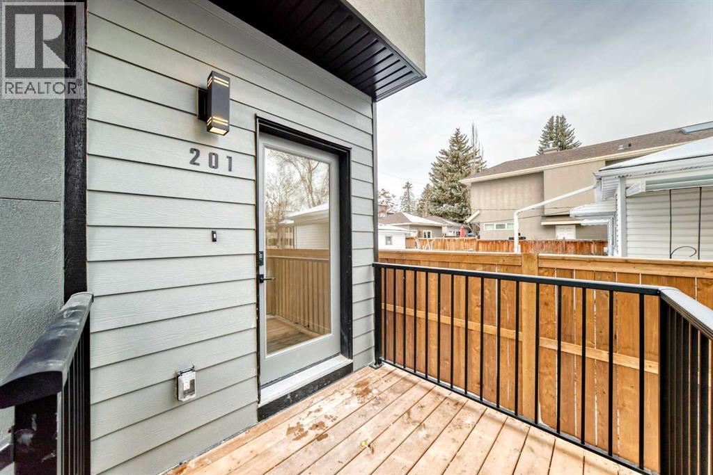 1729 31 Street Sw, Calgary, AB - Outdoor With Deck Patio Veranda With Exterior