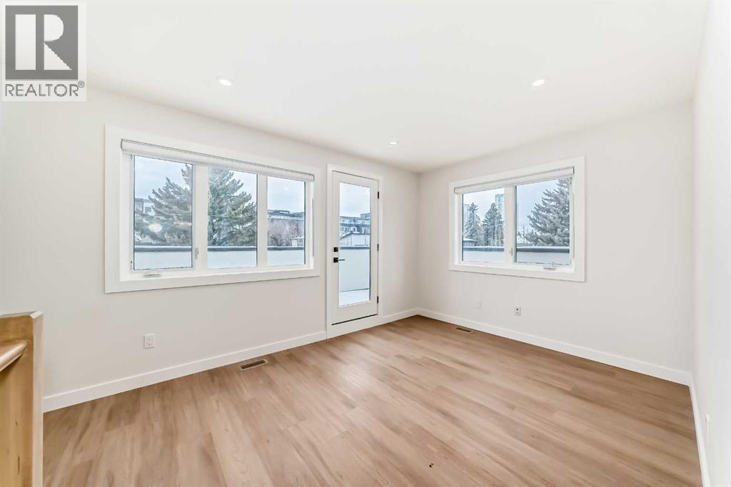 1729 31 Street Sw, Calgary, AB - Indoor Photo Showing Other Room