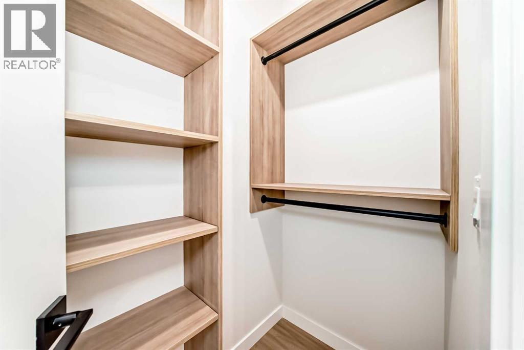 1729 31 Street Sw, Calgary, AB - Indoor