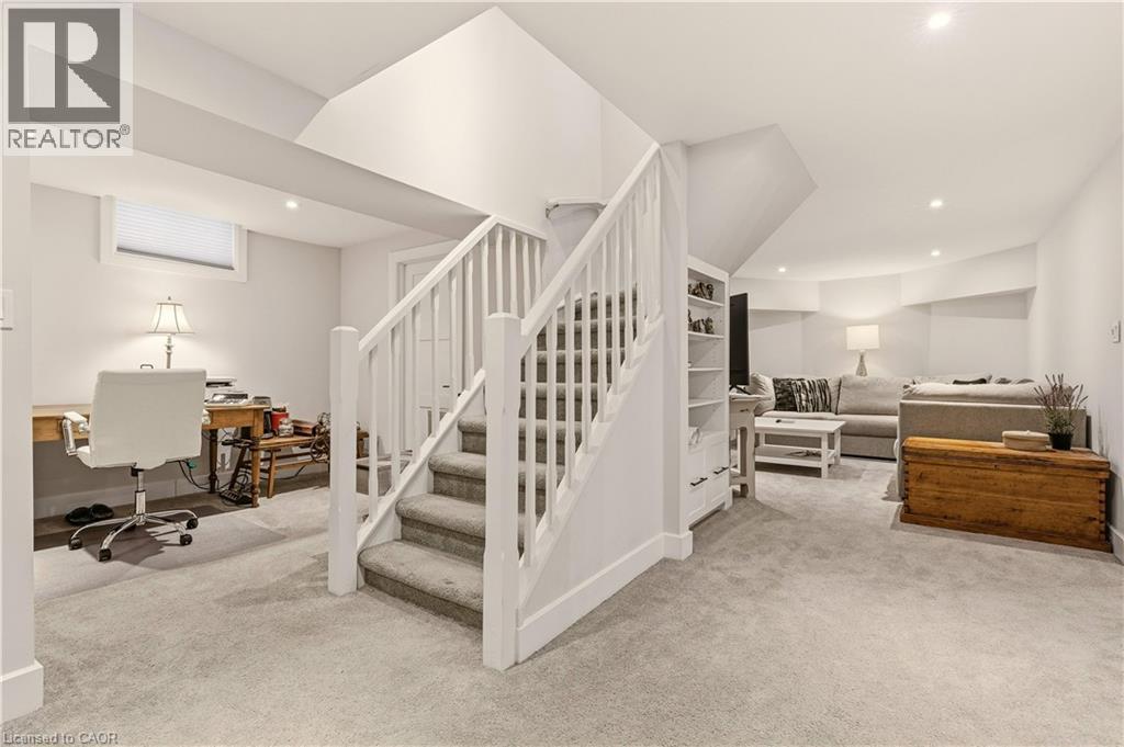 Stairway with carpet floors and recessed lighting - 697 Lambshead Drive, Burlington, ON - Indoor