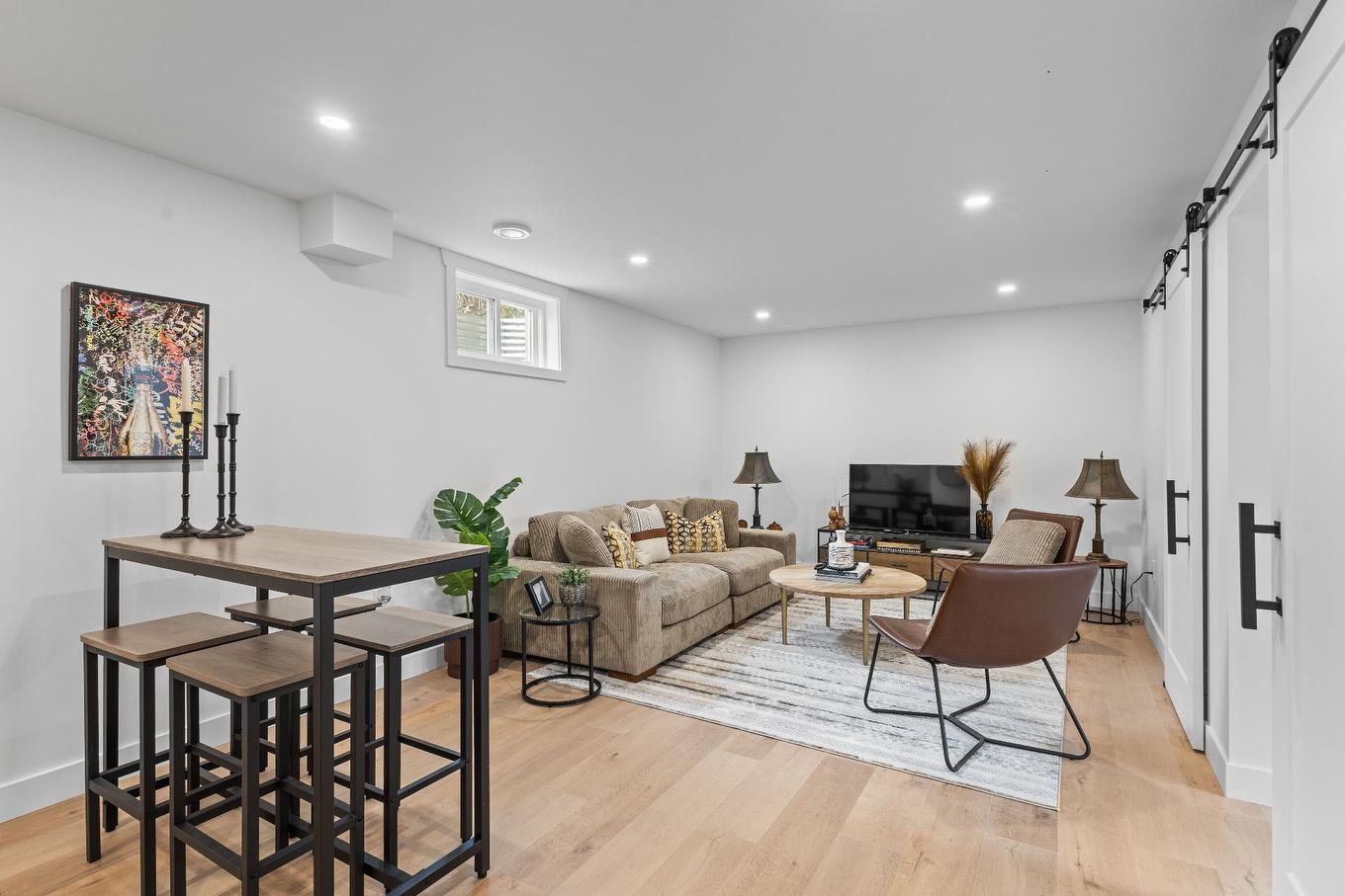 Salon - 1358 Rue Des Pins, Magog, QC - Indoor