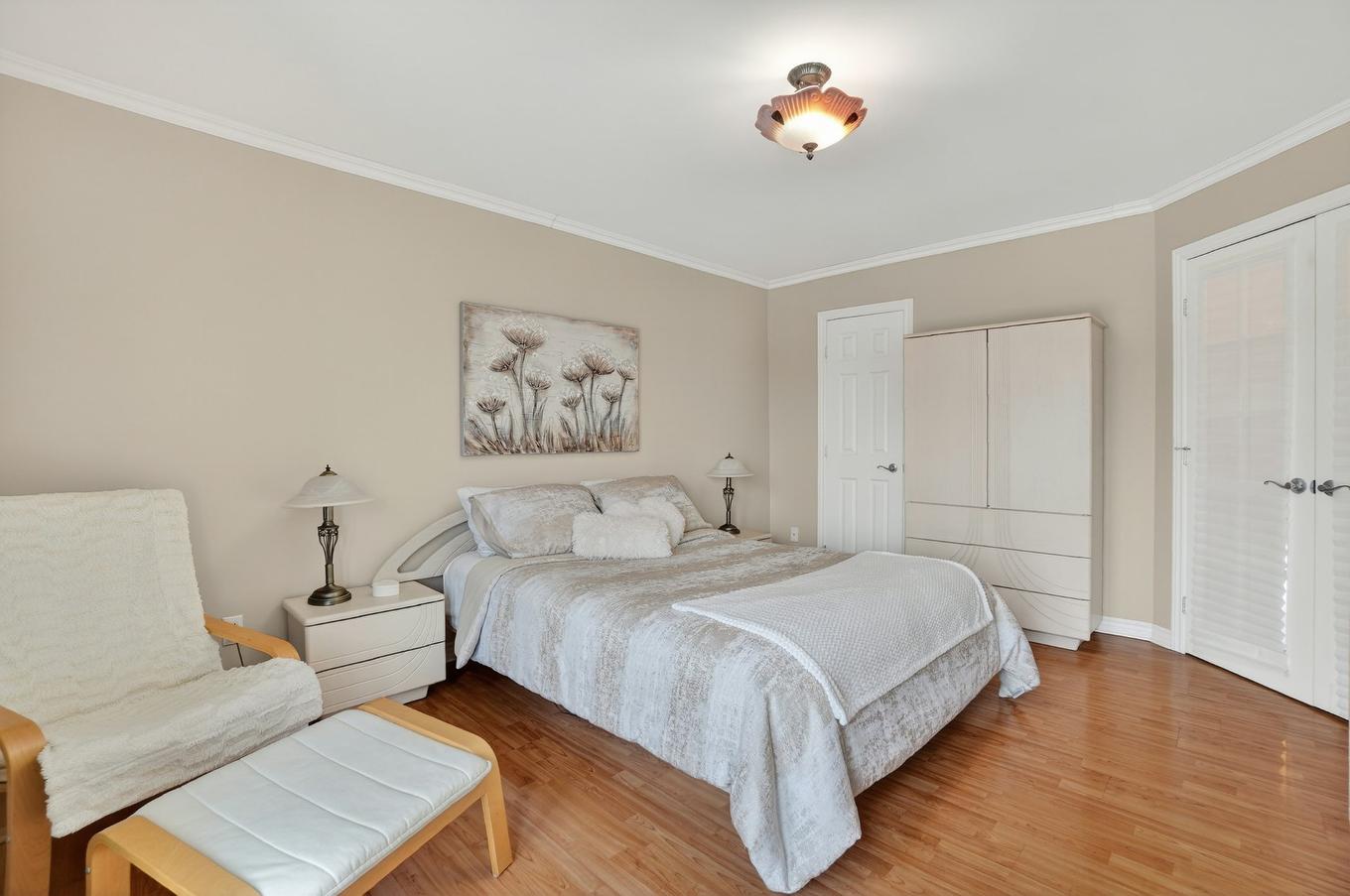 Chambre à coucher principale - 301-219 Boul. Ste-Rose E., Laval (Auteuil), QC - Indoor Photo Showing Bedroom