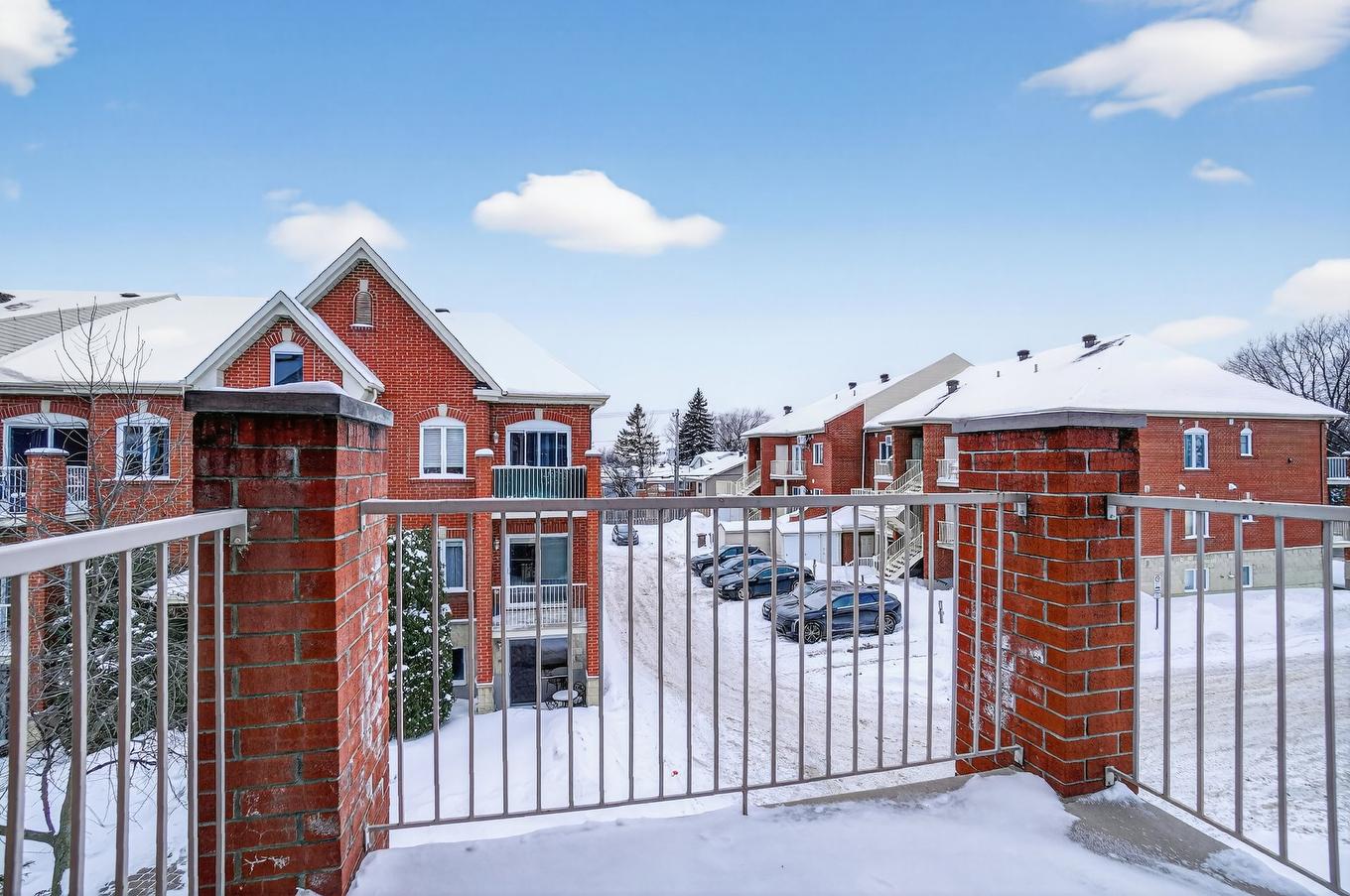 Balcon - 301-219 Boul. Ste-Rose E., Laval (Auteuil), QC - Outdoor