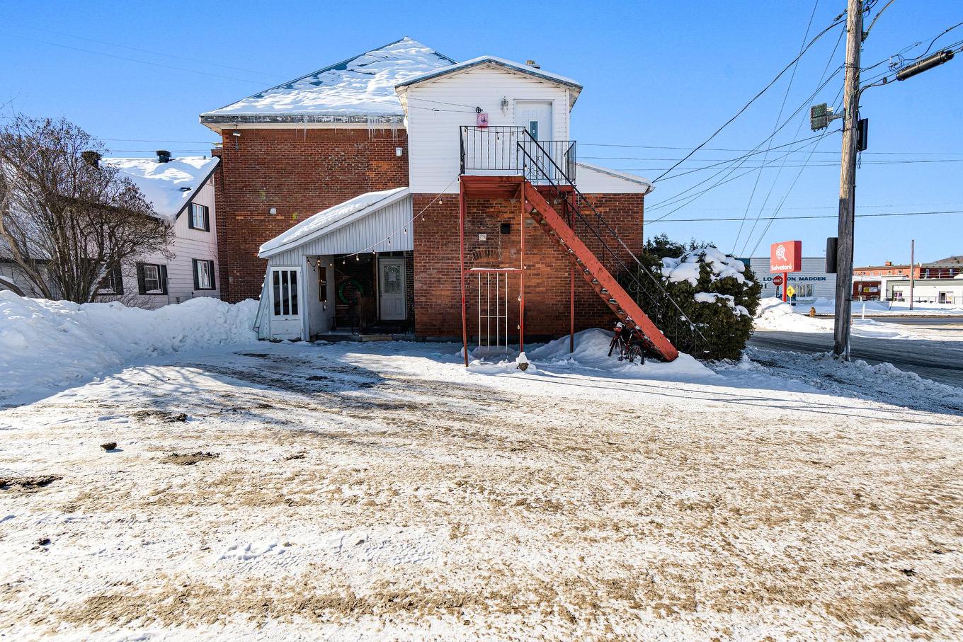 Back facade - 133 Av. Bethany, Lachute, QC - Outdoor