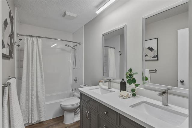 144 Bentley St, Winnipeg, MB