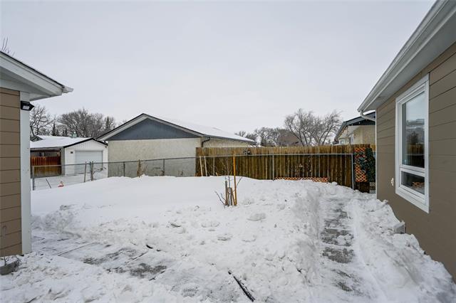 144 Bentley St, Winnipeg, MB