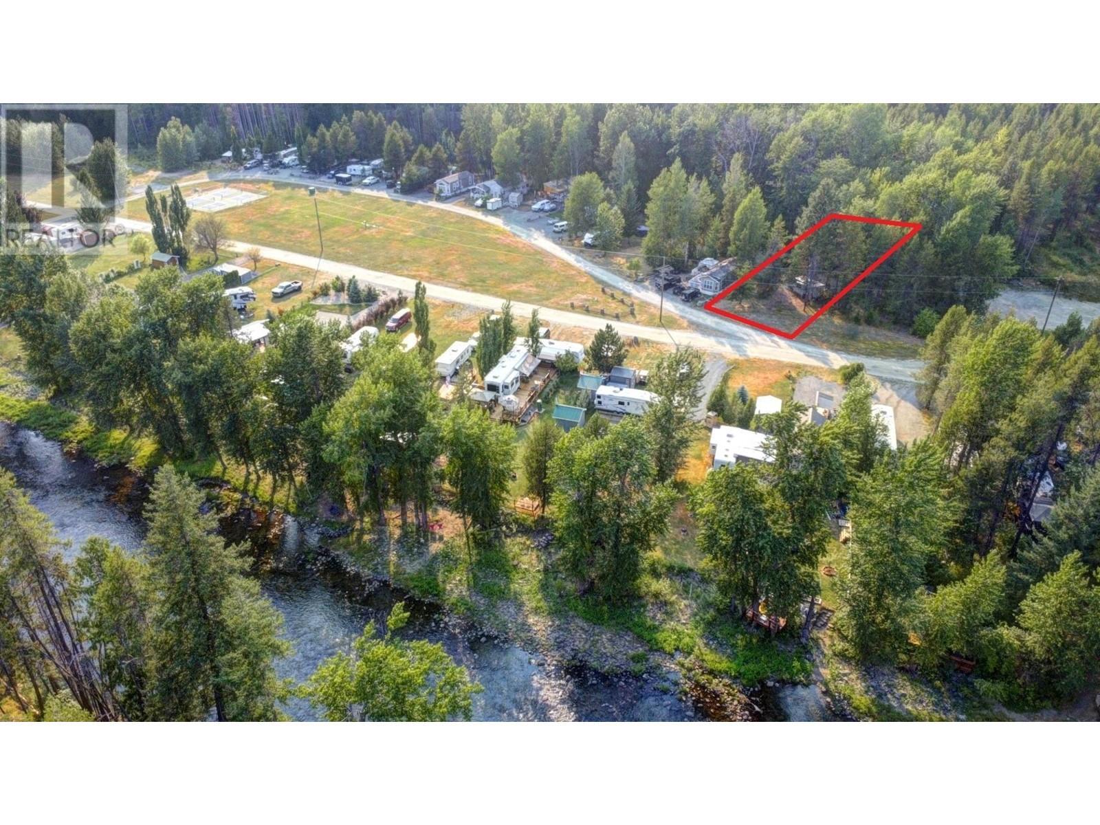 8202 Livesly Road Unit# 2, Yahk, BC