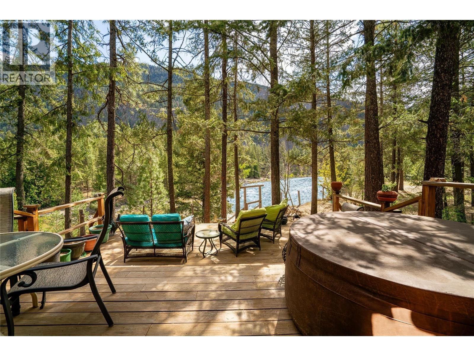 6257 Highway 3, Hedley, BC - Outdoor With Deck Patio Veranda