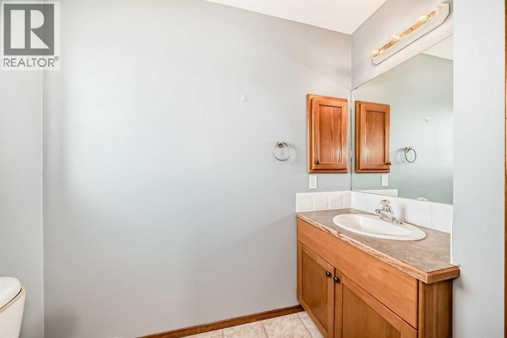 Primary ensuite - 21 Hillview Road, Strathmore, AB - Indoor Photo Showing Bathroom