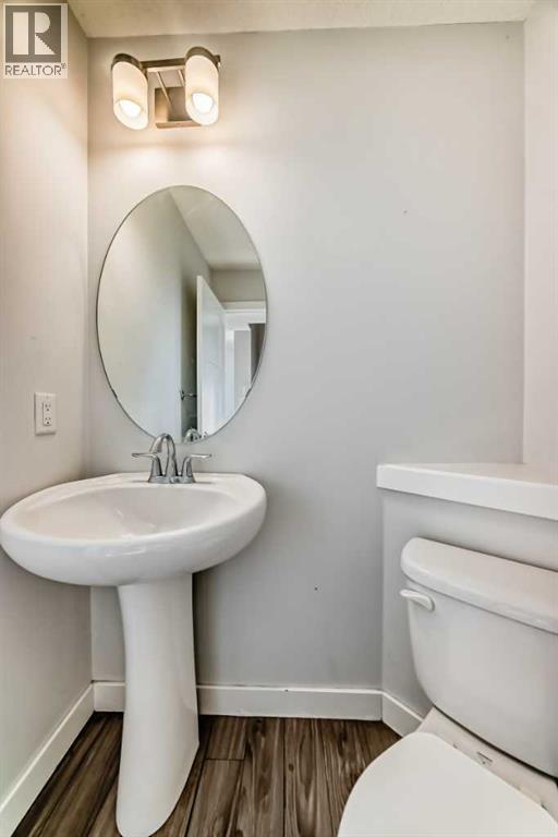 366 Auburn Bay Avenue Se, Calgary, AB - Indoor Photo Showing Bathroom