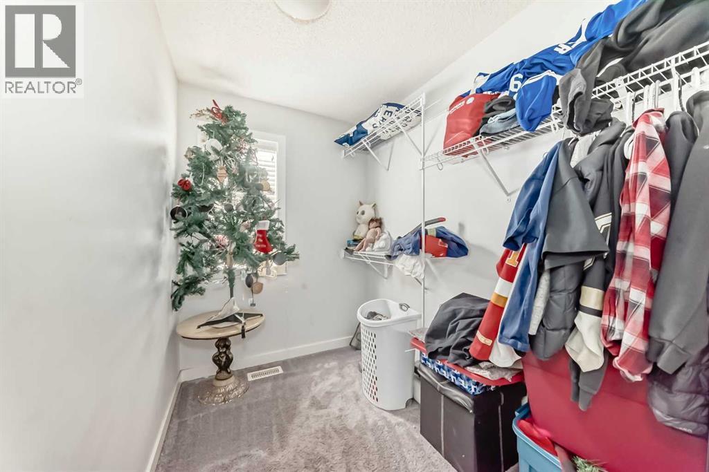 366 Auburn Bay Avenue Se, Calgary, AB - Indoor With Storage