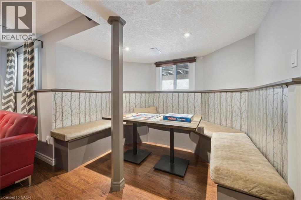 33 Manitoulin Crescent, Kitchener, ON - Indoor Photo Showing Other Room