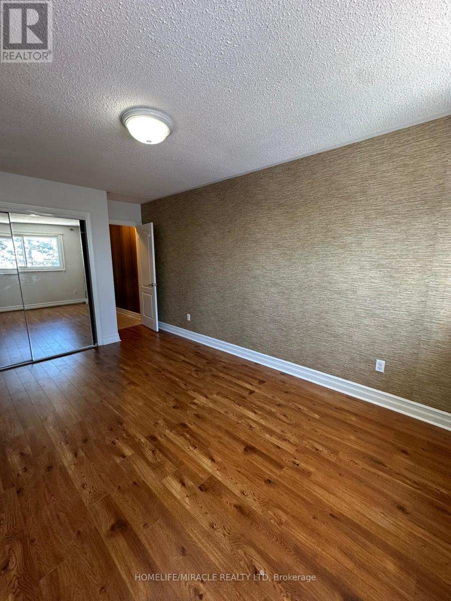 2500 Cobbinshaw Circle, Mississauga, ON - Indoor Photo Showing Other Room