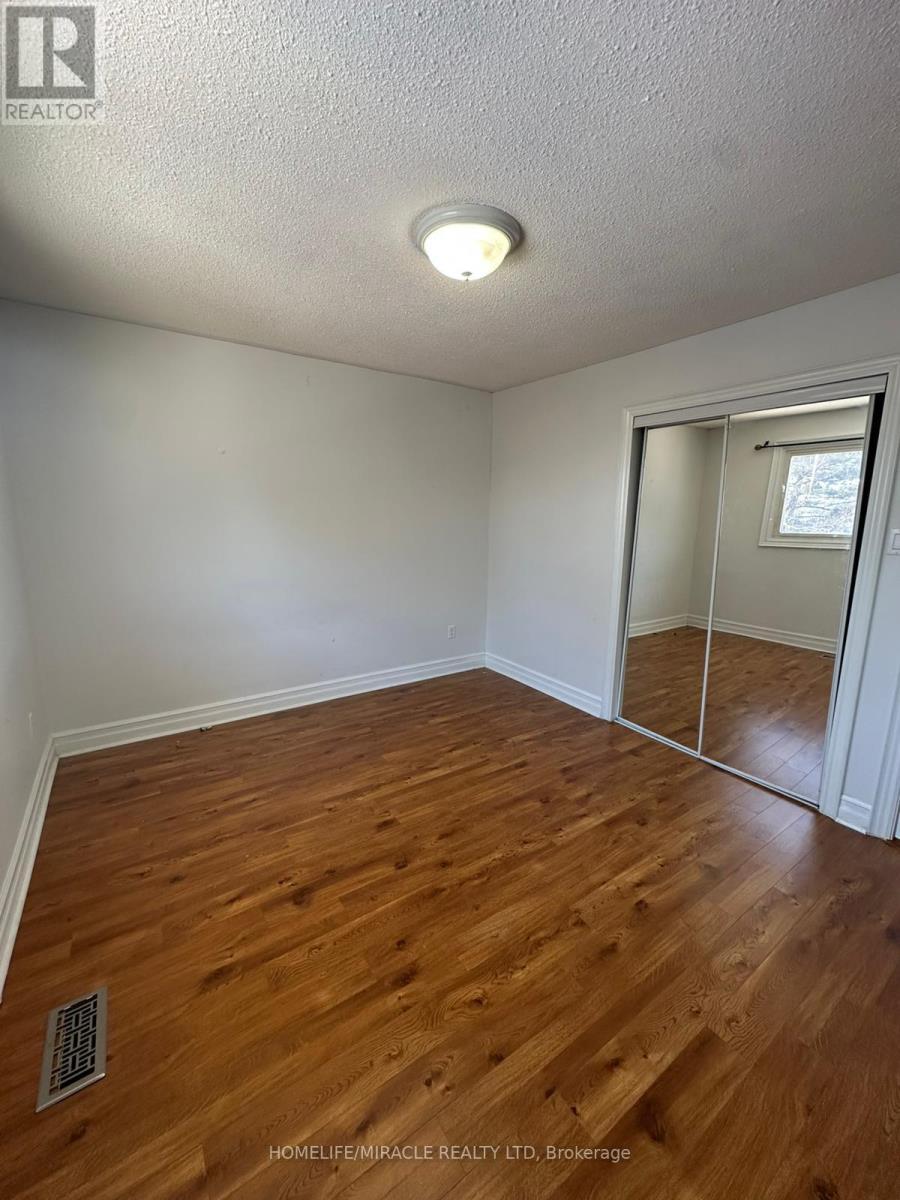 2500 Cobbinshaw Circle, Mississauga, ON - Indoor Photo Showing Other Room