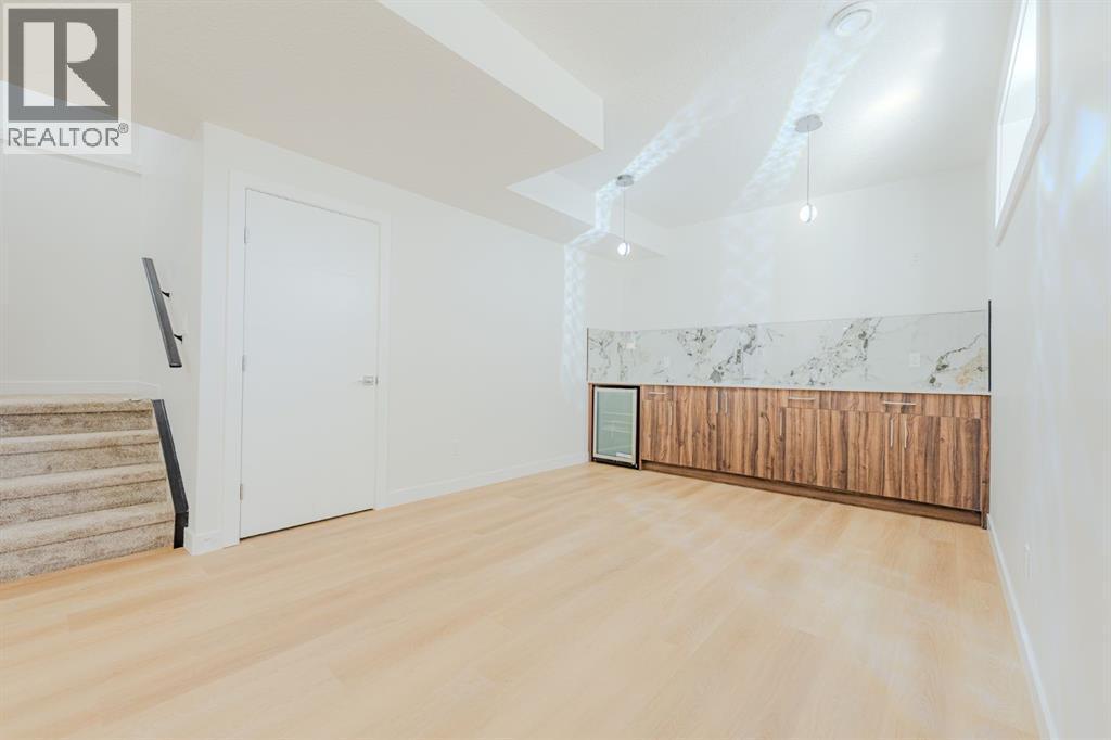 1975 Mccaskill Drive, Crossfield, AB - Indoor Photo Showing Other Room