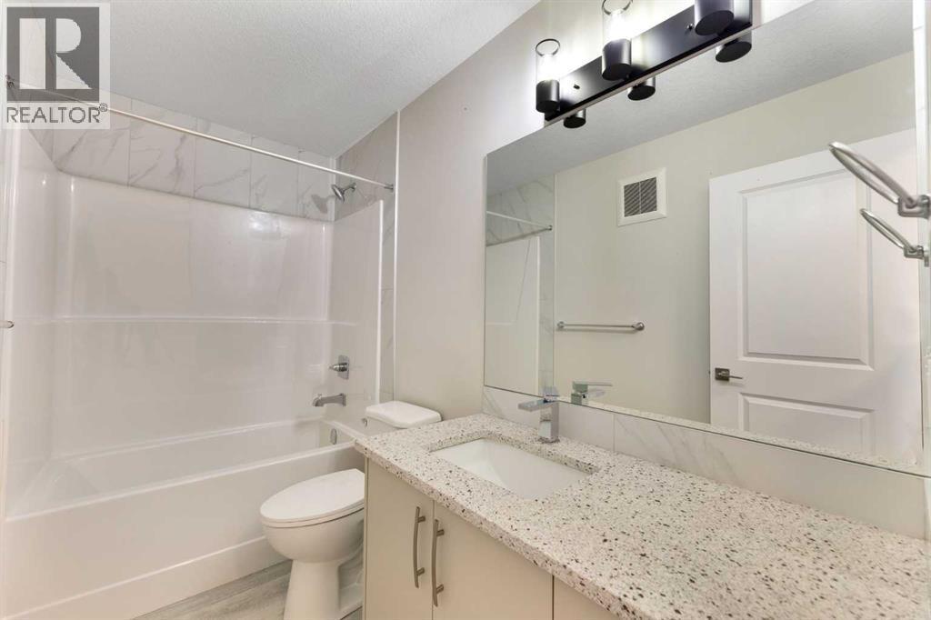 542 Ranch Green, Strathmore, AB - Indoor Photo Showing Bathroom