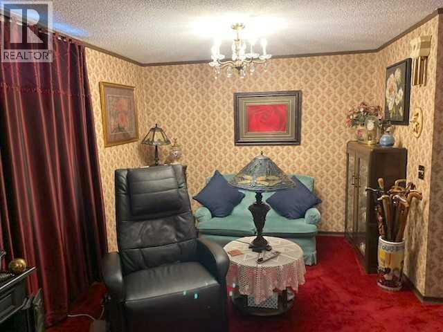 Library/TV room - 6311 Pineridge Road Ne, Calgary, AB - Indoor Photo Showing Other Room