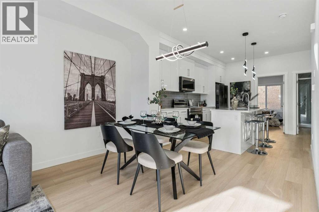 204, 95 Saddlecrest Circle Ne, Calgary, AB - Indoor Photo Showing Dining Room