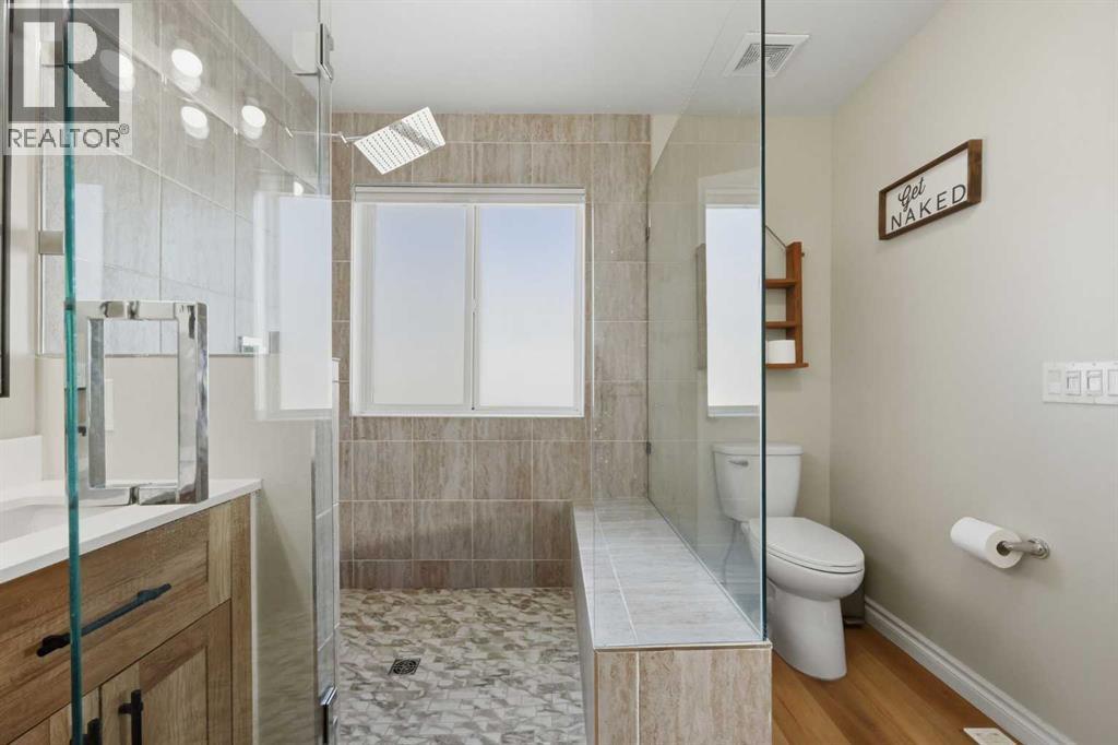 291 Springmere Link Sw, Chestermere, AB - Indoor Photo Showing Bathroom