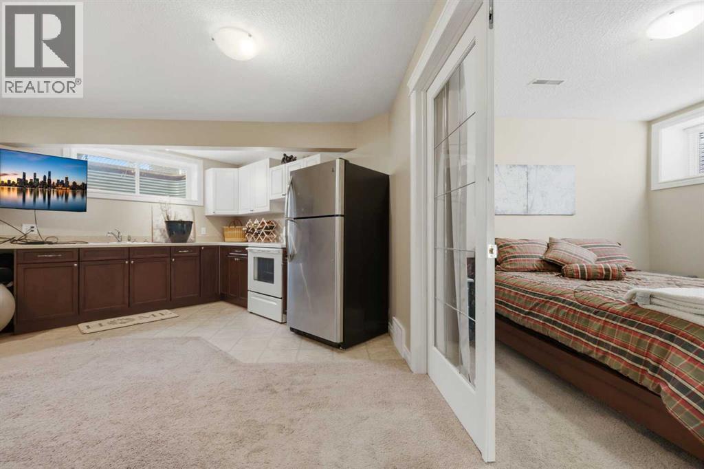 291 Springmere Link Sw, Chestermere, AB - Indoor Photo Showing Other Room