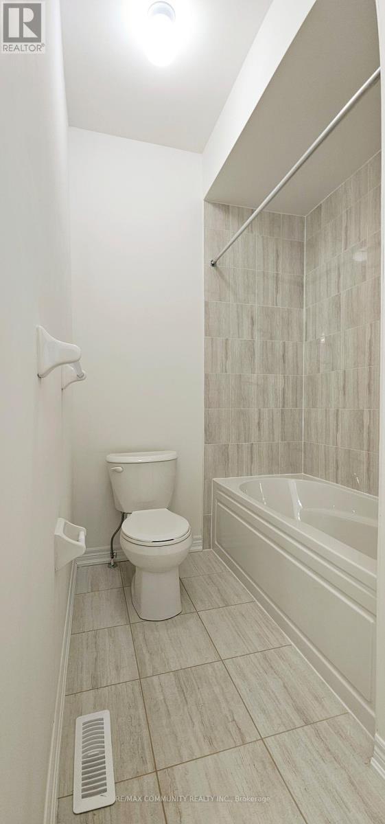 3136 Sideline 16, Pickering, ON - Indoor Photo Showing Bathroom