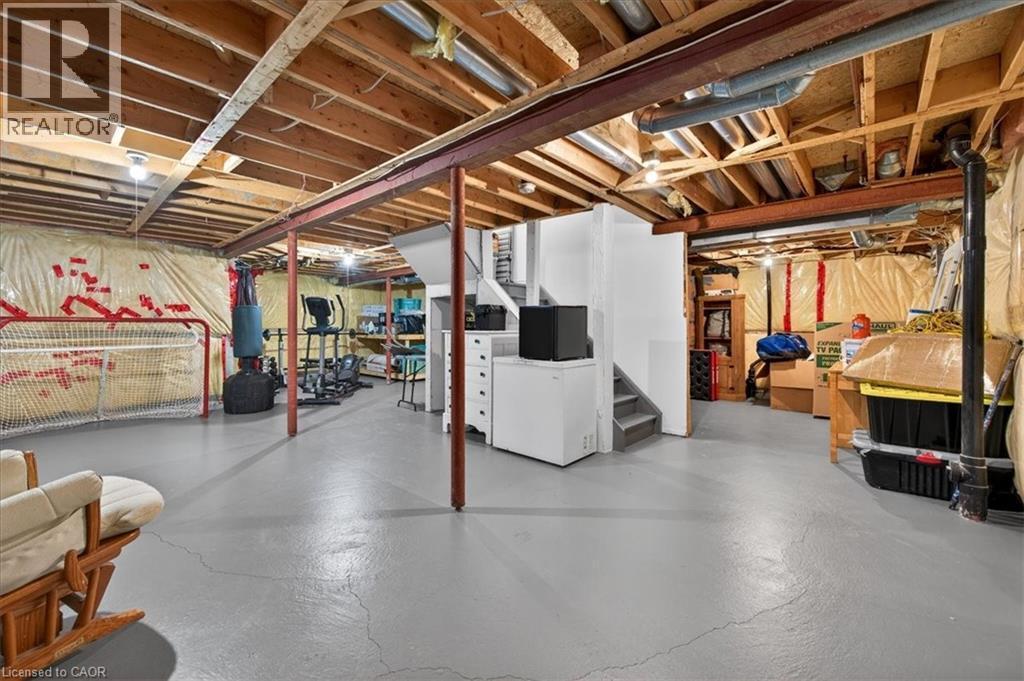 71 Royaledge Way, Hamilton, ON - Indoor Photo Showing Basement