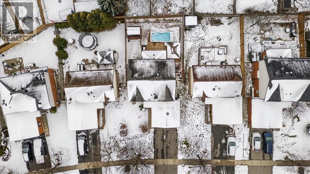 71 Royaledge Way, Hamilton, ON - Outdoor